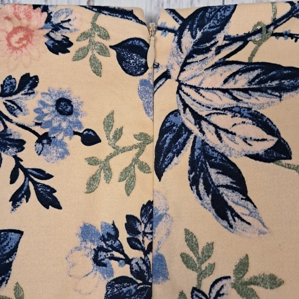 TALBOTS 10 Peach‎ Blue Floral Cotton Stretch Pencil Skirt Career Artistic